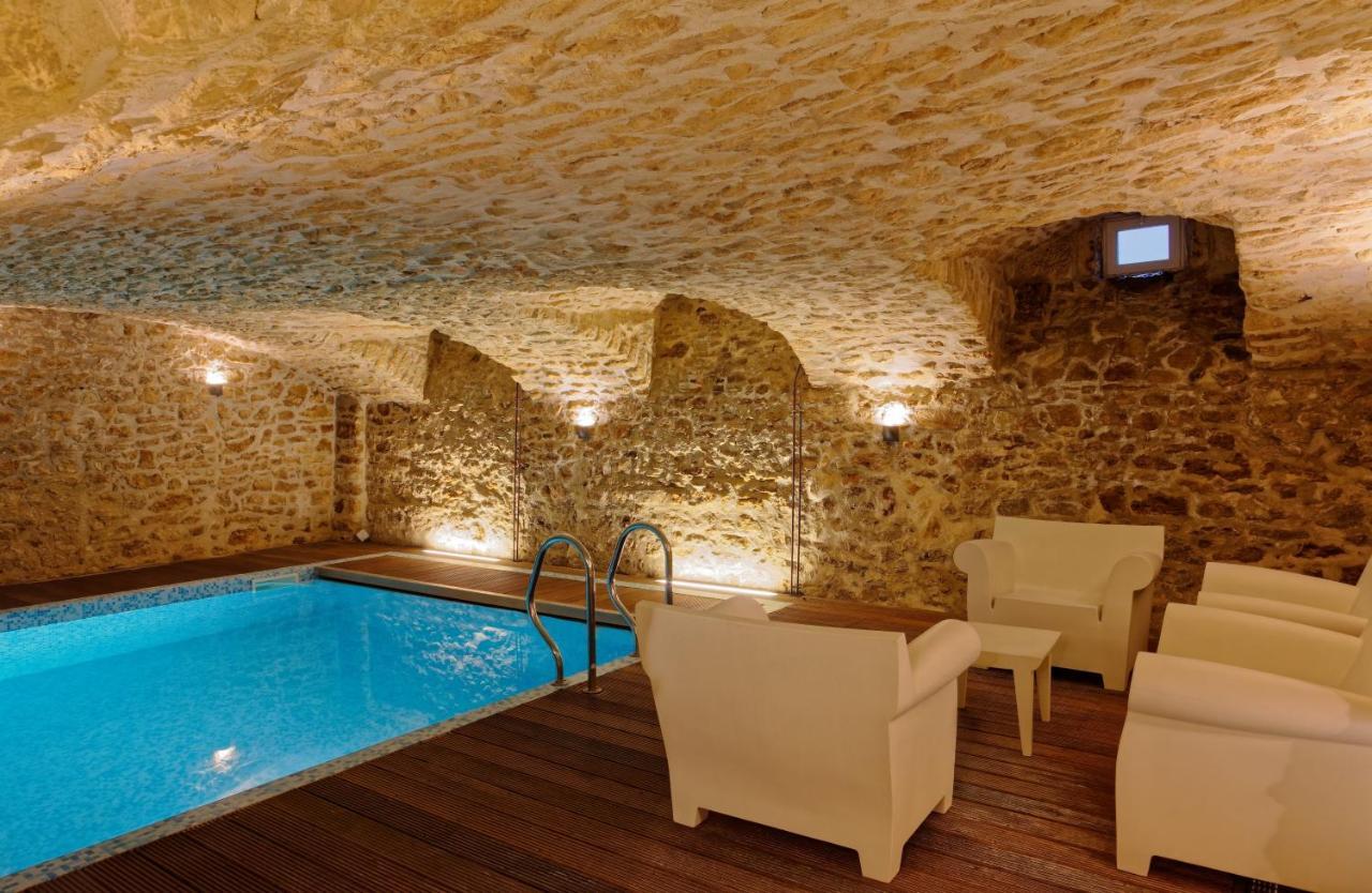 Bed and breakfast L'hotel Particulier - *